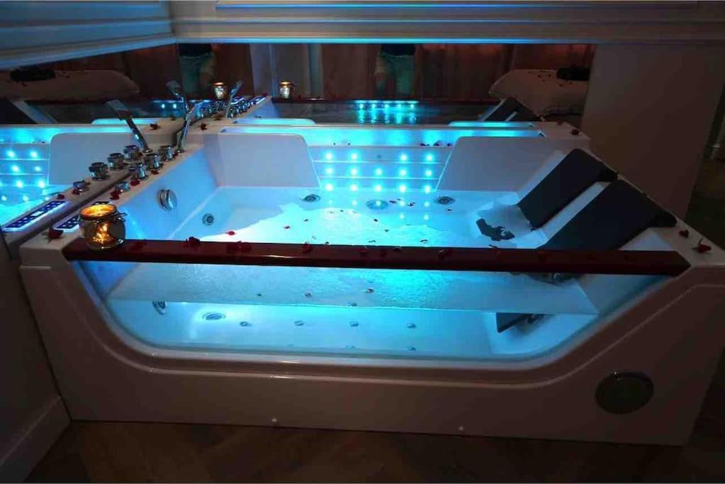 Apartament Glamour Prywatne Jacuzzi Starowislna Krakow Ngoại thất bức ảnh