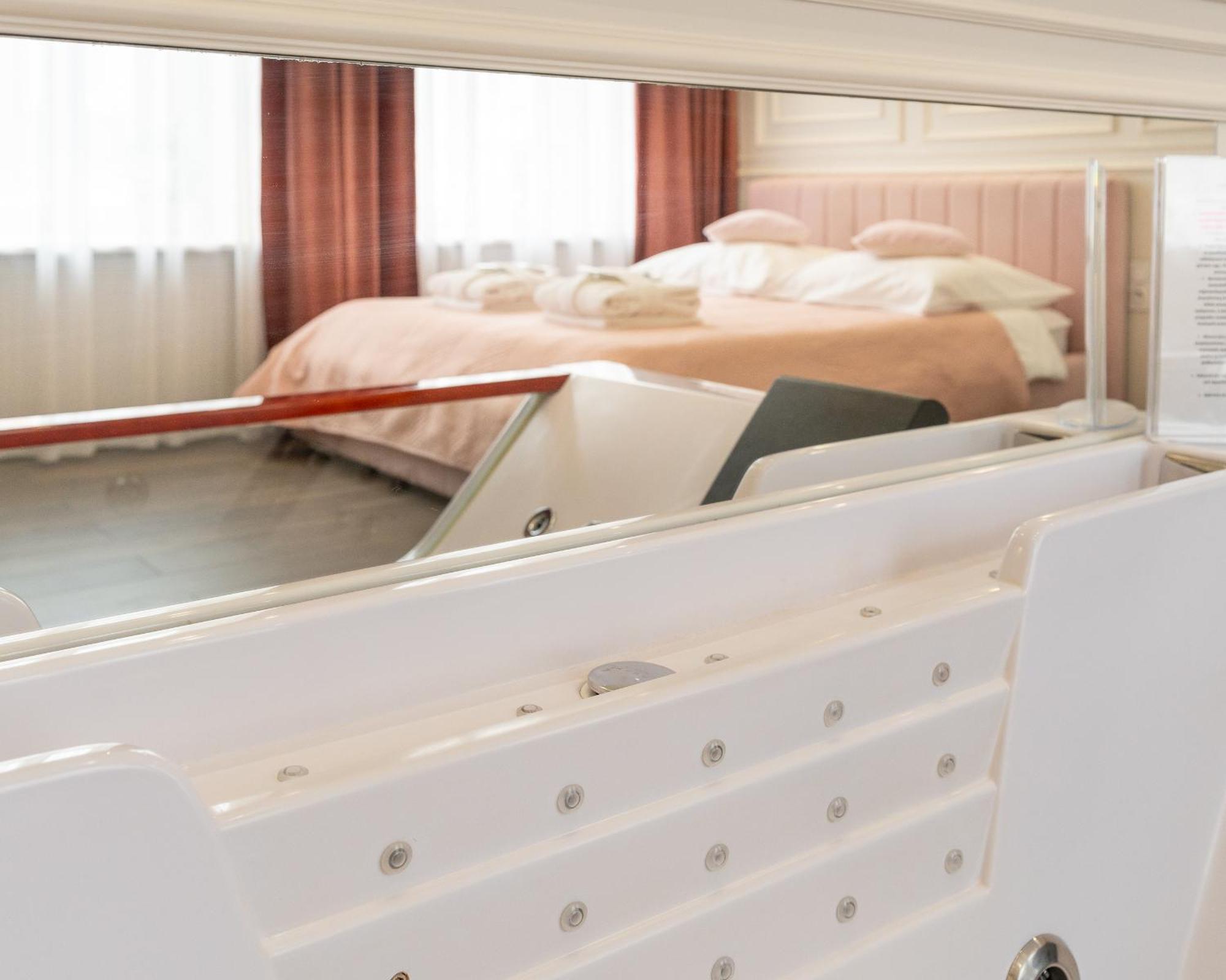 Apartament Glamour Prywatne Jacuzzi Starowislna Krakow Ngoại thất bức ảnh